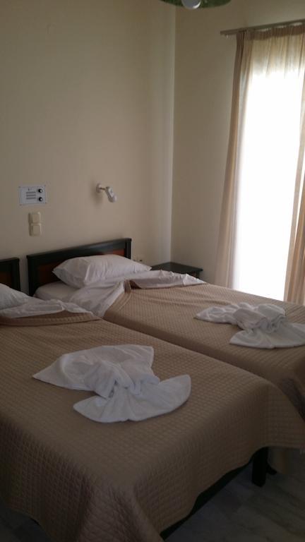Mythos Beach Hotel Apartments Maleme  Room photo