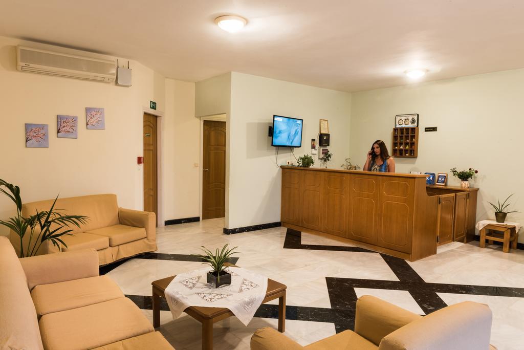 Mythos Beach Hotel Apartments Maleme  Exterior photo