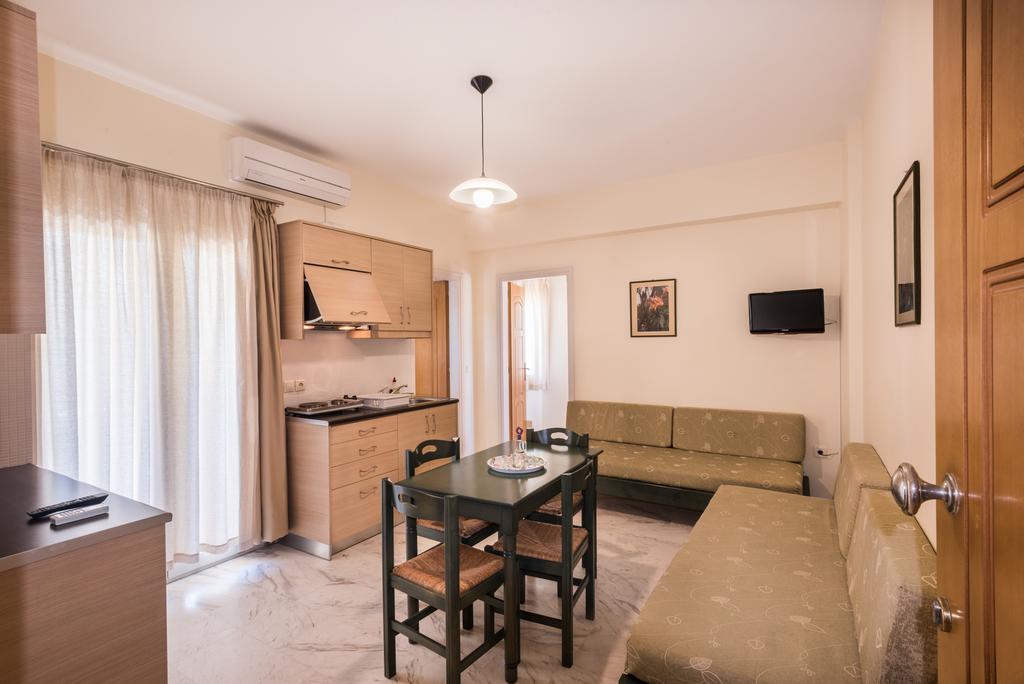 Mythos Beach Hotel Apartments Maleme  Exterior photo