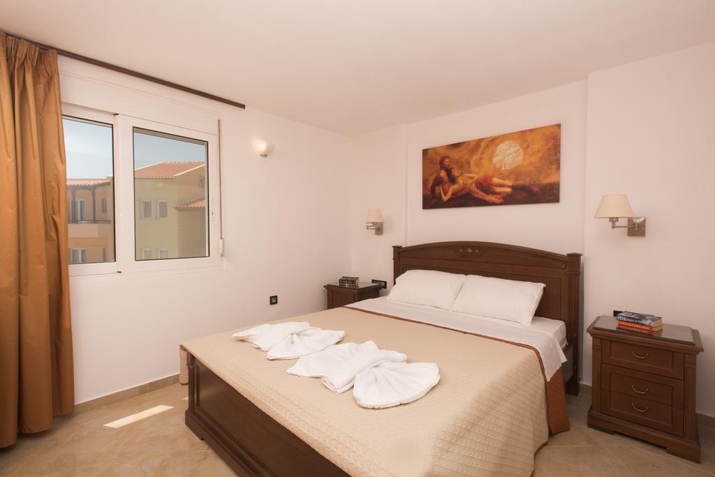Mythos Beach Hotel Apartments Maleme  Exterior photo